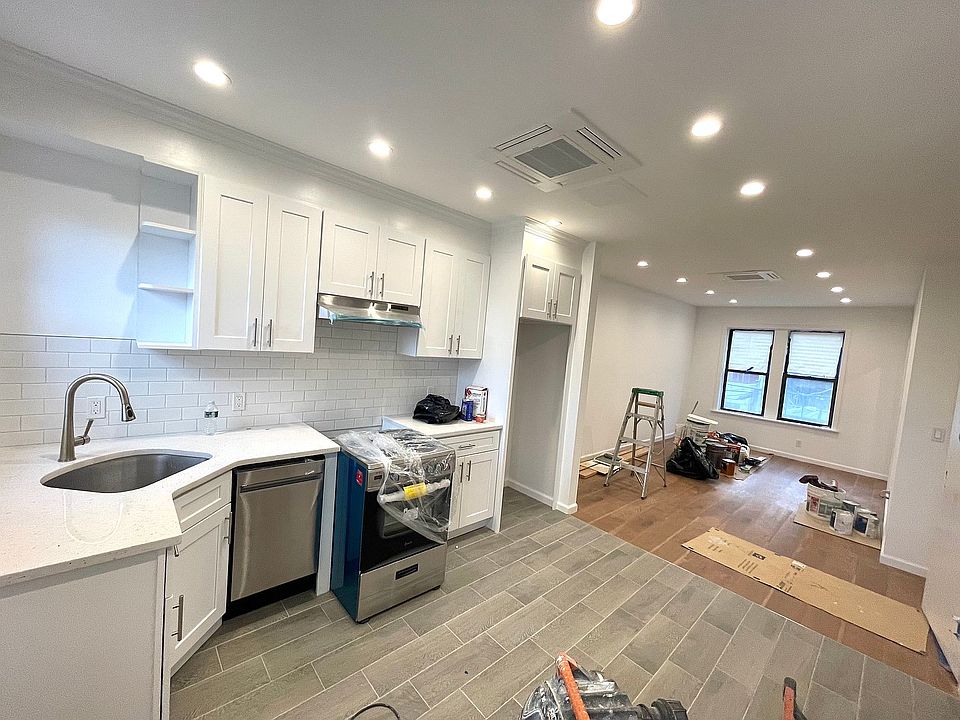 1st image of 32-89 45th St #2