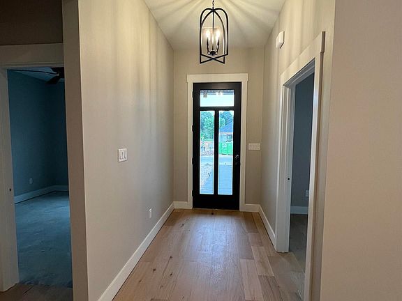 4th image of 3867 Spencer Crossing Dr