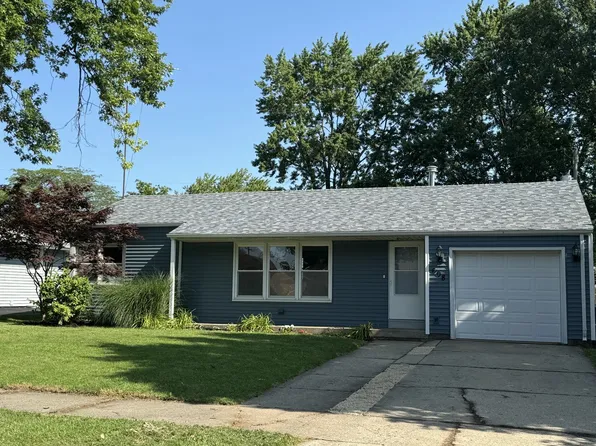 608 Wallace Ave, Morris, IL 60450