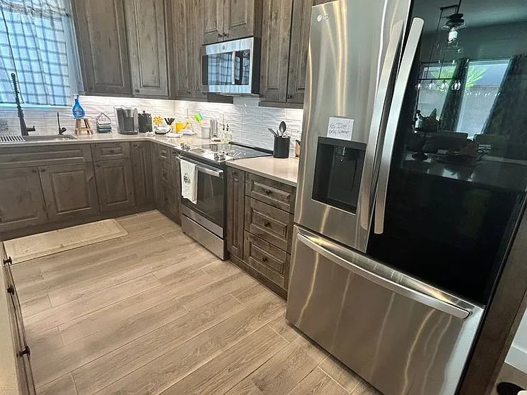 4736 N Diana Ave — Photo 8