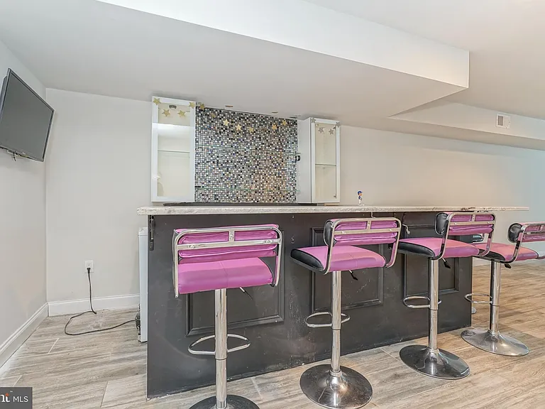 2332 Ellsworth St — Photo 11