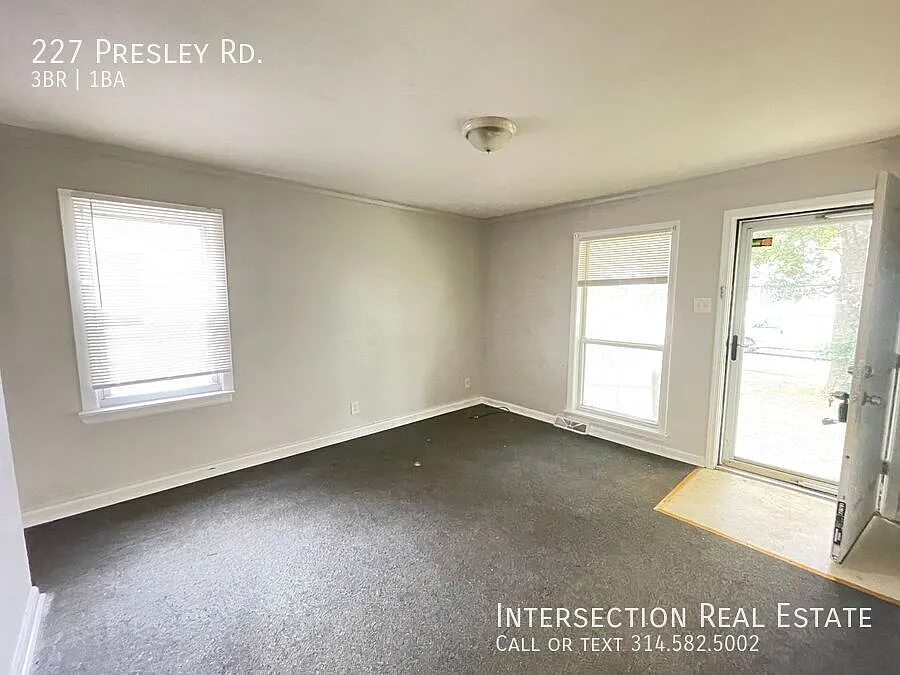 Adorable 3 Bed/1Bath with Finished Basement — Photo 4