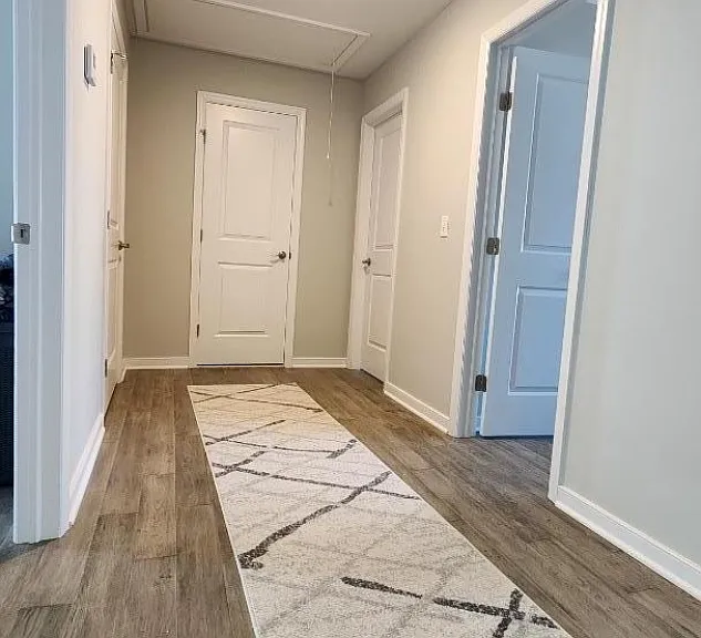 4 Joseph Dr — Photo 3