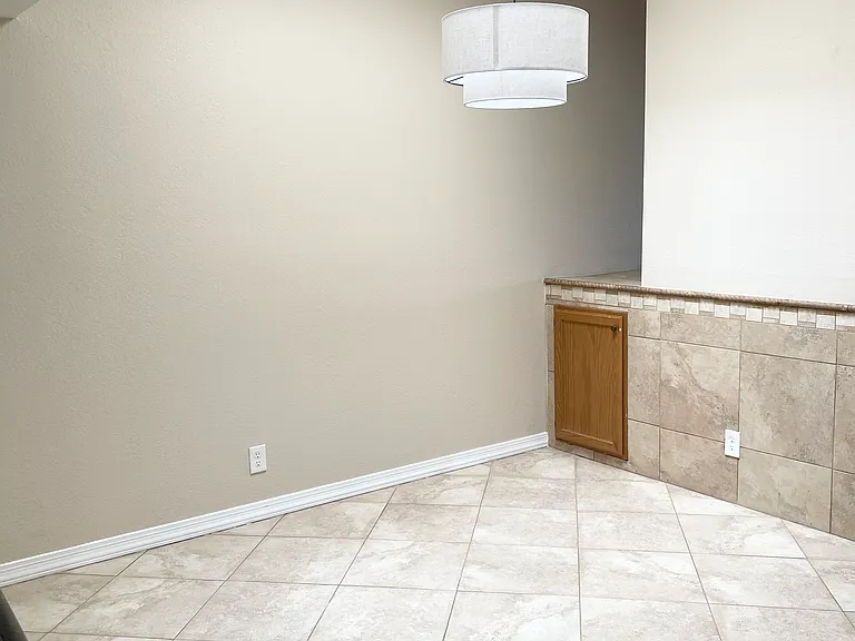 633 W Southern Ave #1112 — Photo 6