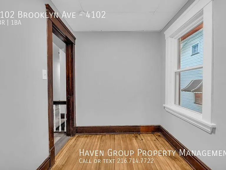 4102 Brooklyn Ave #4102 — Photo 16