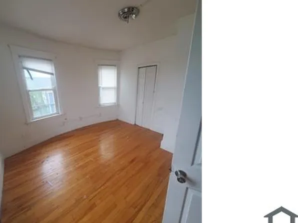 2 Olga Ave #2, Worcester, MA 01605