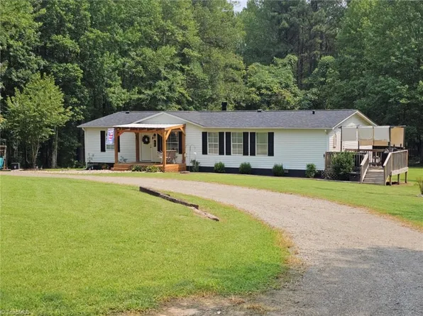 89 Sugar Maple Ln, Pelham, NC 27311