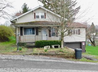 155 Roosevelt Ave, Masontown, WV 26542