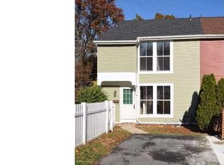 719 Summit Chase Dr, Reading, PA 19611