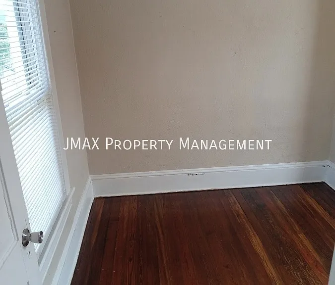 502 Rutherford Ave NW — Photo 19