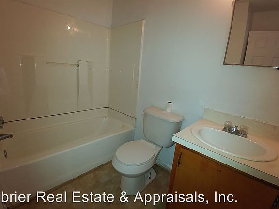 2nd image of 1524A Jamaica Ave