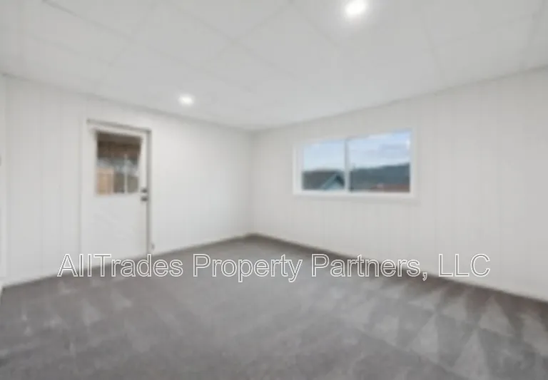 408 Chestnut St — Photo 8