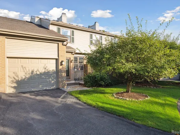 29494 Beau Rdg, Farmington, MI 48331