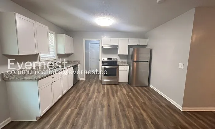 715 W Creek Cir — Photo 4