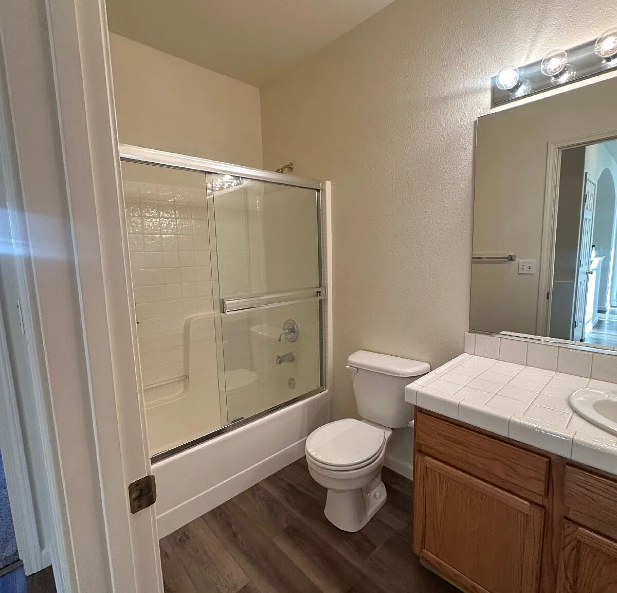 2 bed, 2.0 bath, 1553 sqft, $2,500 — Photo 4
