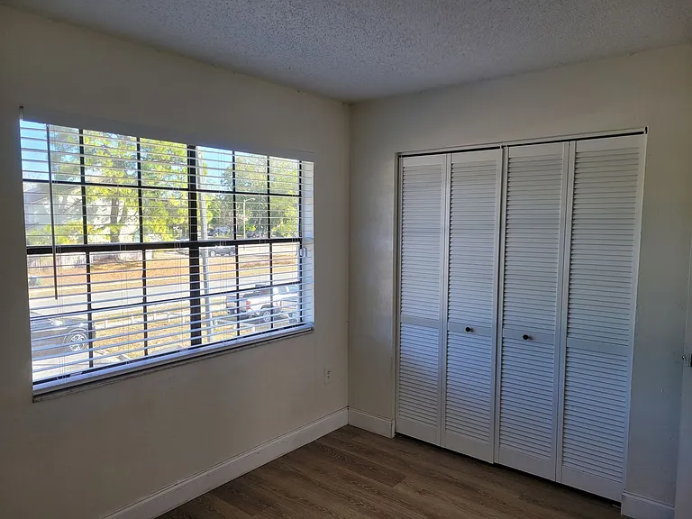 1236 Dovehill Dr — Photo 54