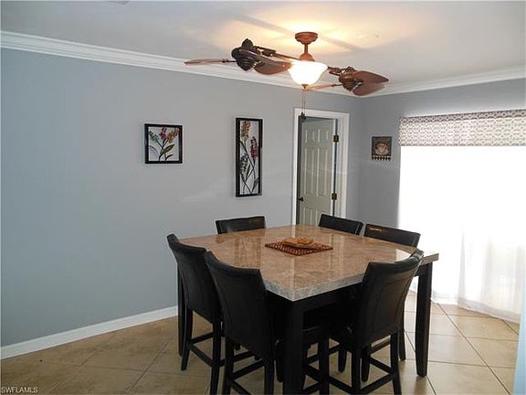 4th image of 913 SE 20th Pl