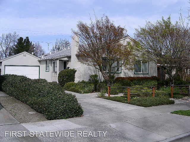 1st image of 2377 Woodland Ave