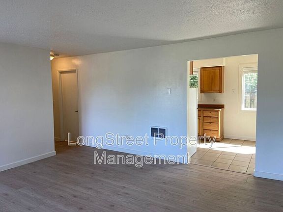 5th image of 11380 SW Greenburg Rd #5