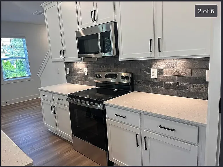 3124 Marbella Cir — Photo 4