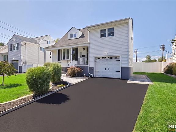 3rd image of 91 Maywood Avenue