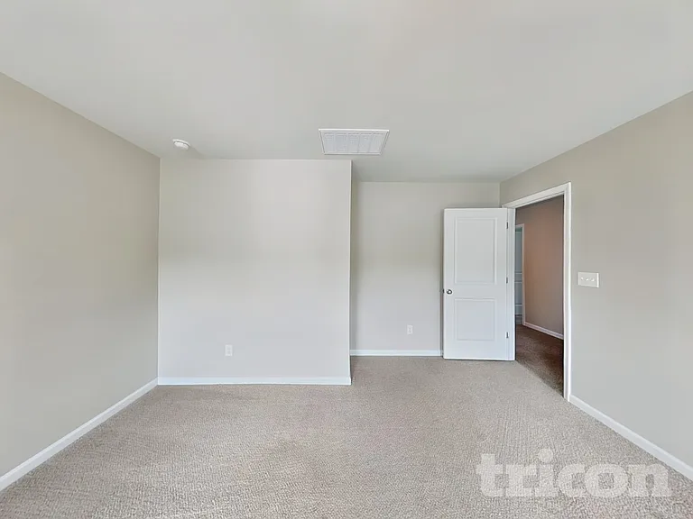 20 Evergreen Ln — Photo 4