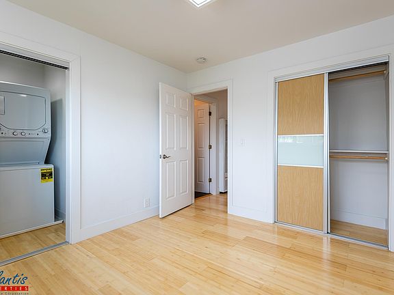 5th image of 440 Roosevelt Ave APT 6