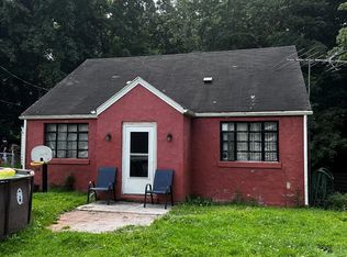 39638 Midland Trl, Rainelle, WV 25962