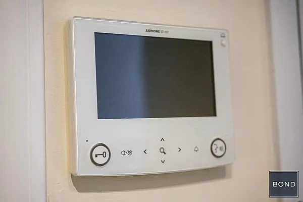 Rented by Bond New York | media 29