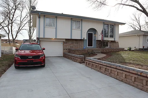 8021 Marisu Ln Photo 1
