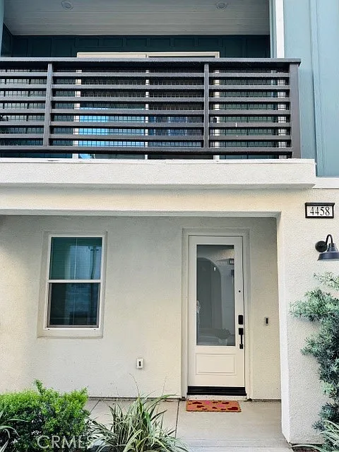 Building Photo - 4458 S Bryant Paseo