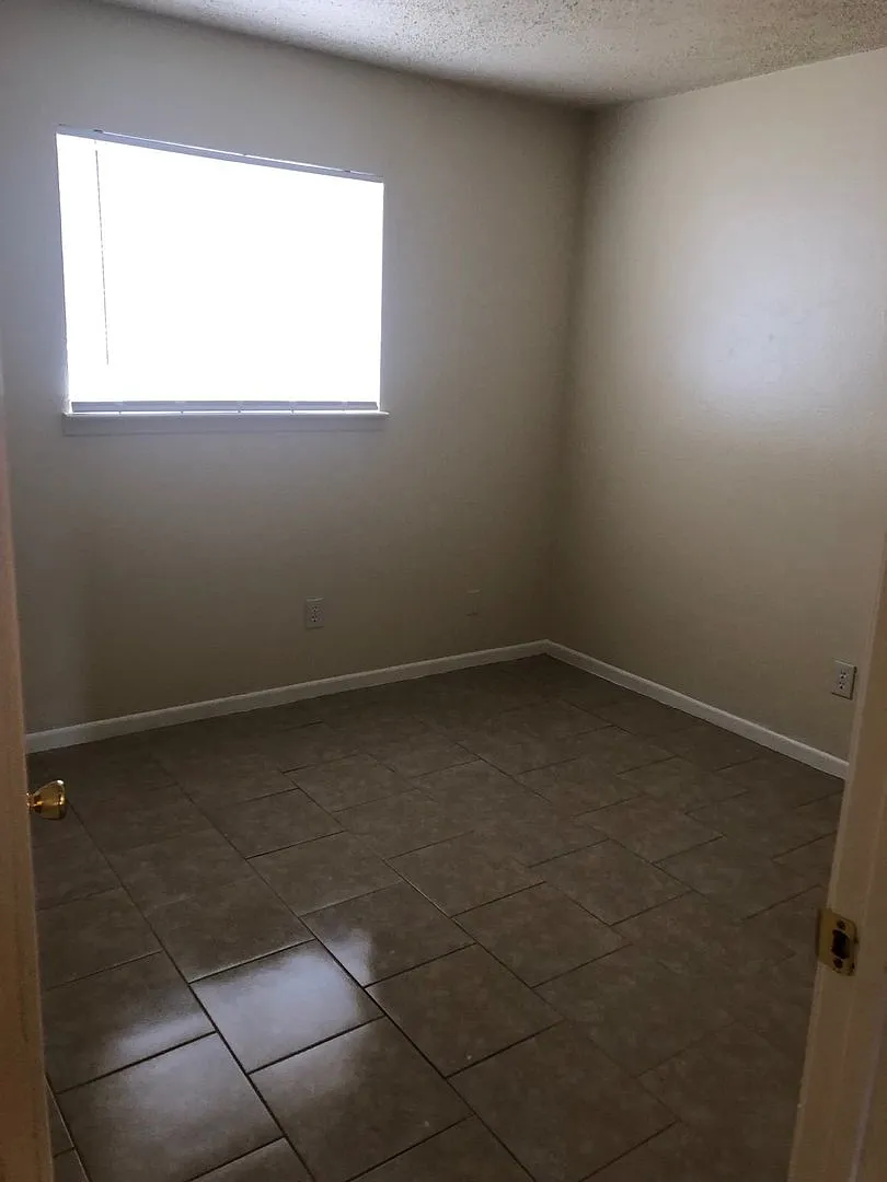 Nicely remodeled 2 bedroom, 1 bath apartment homes minutes from Fort Hood — Photo 3
