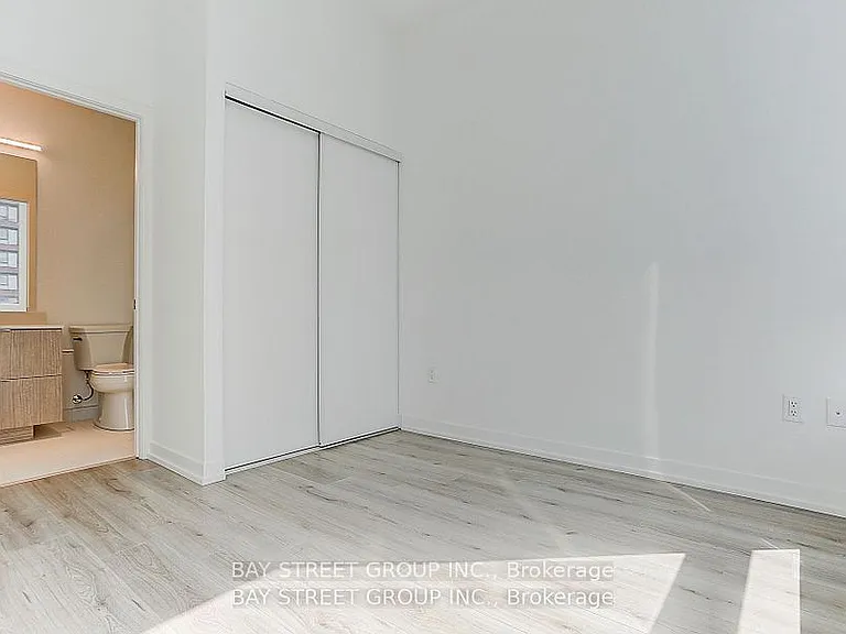 395 Bloor St E #2802 — Photo 14