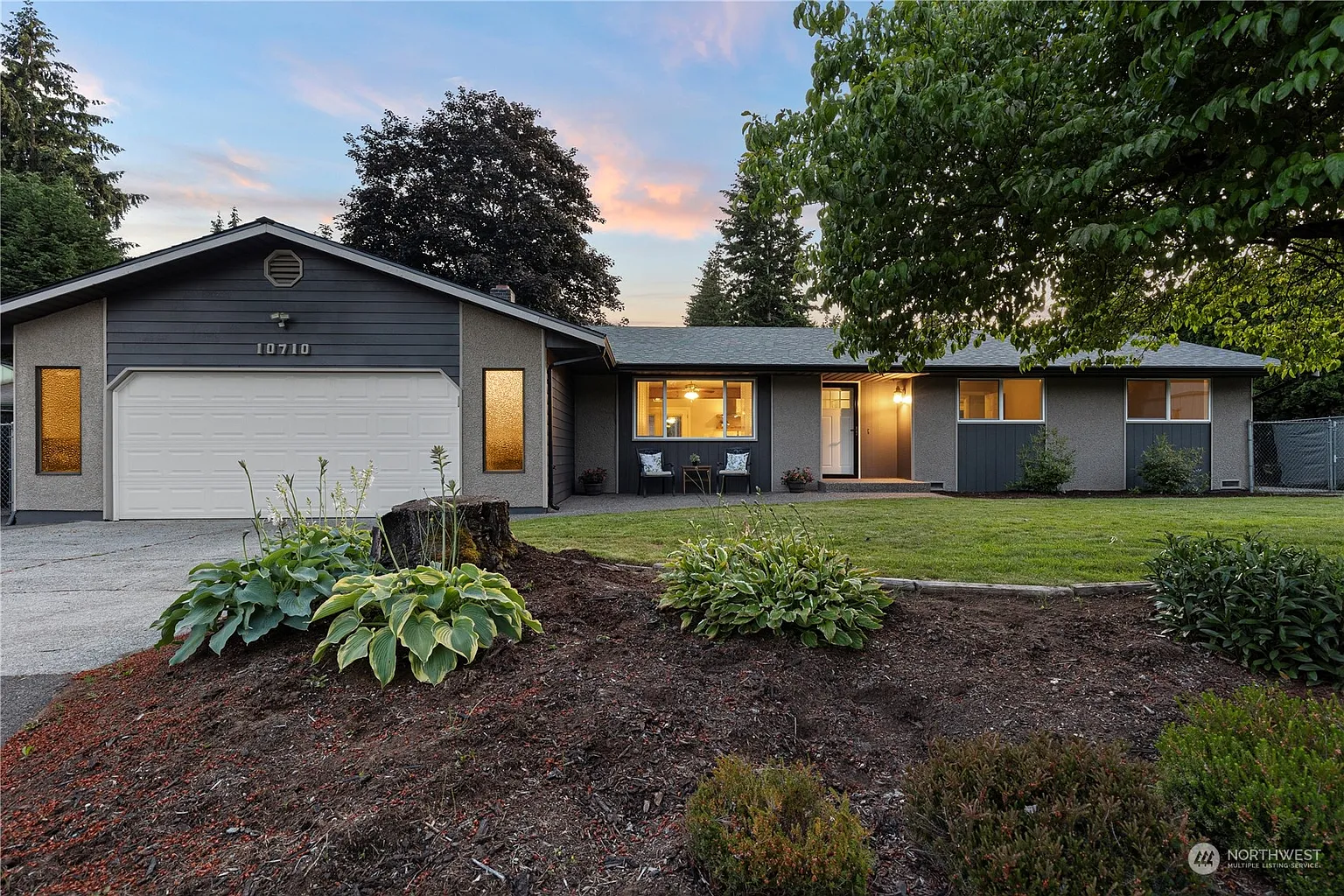 10710 44th Drive NE photo 1
