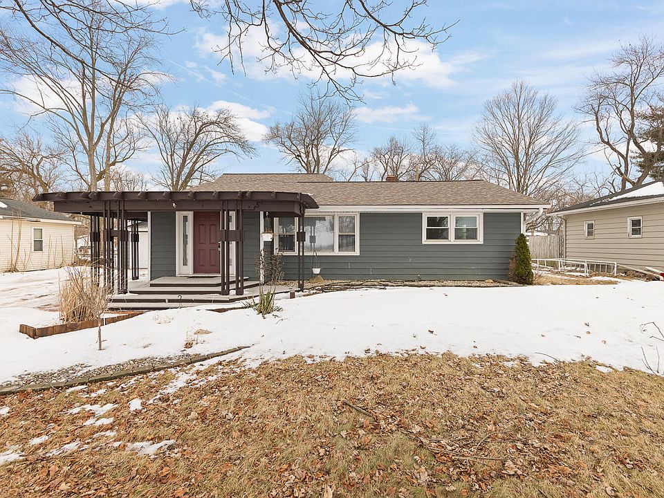 1st image of 2673 Airport Rd