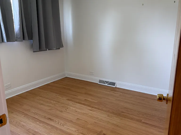 212 Valerie Ct — Photo 24
