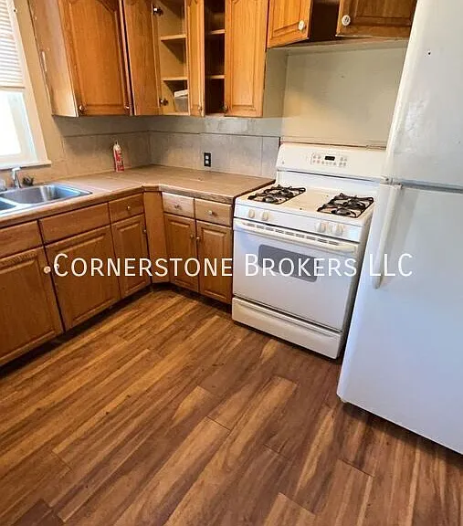 829 State St #2 — Photo 2