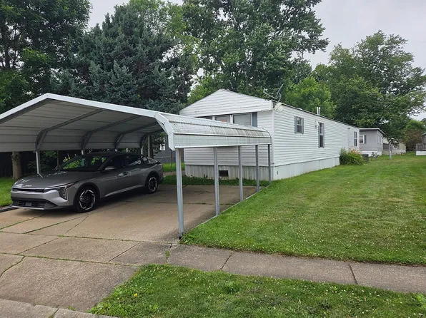 7317 Bristol Cir, Ravenna, OH 44266