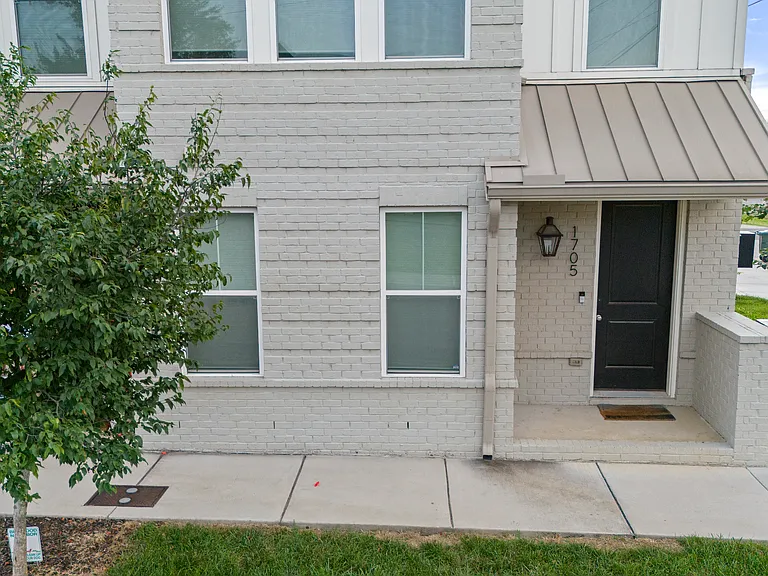 1705 Adams St — Photo 59