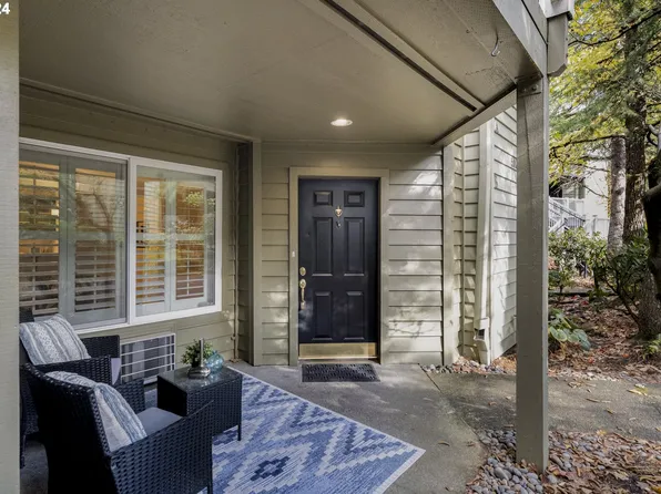 5061 Foothills Dr Unit B, Lake Oswego, OR 97034