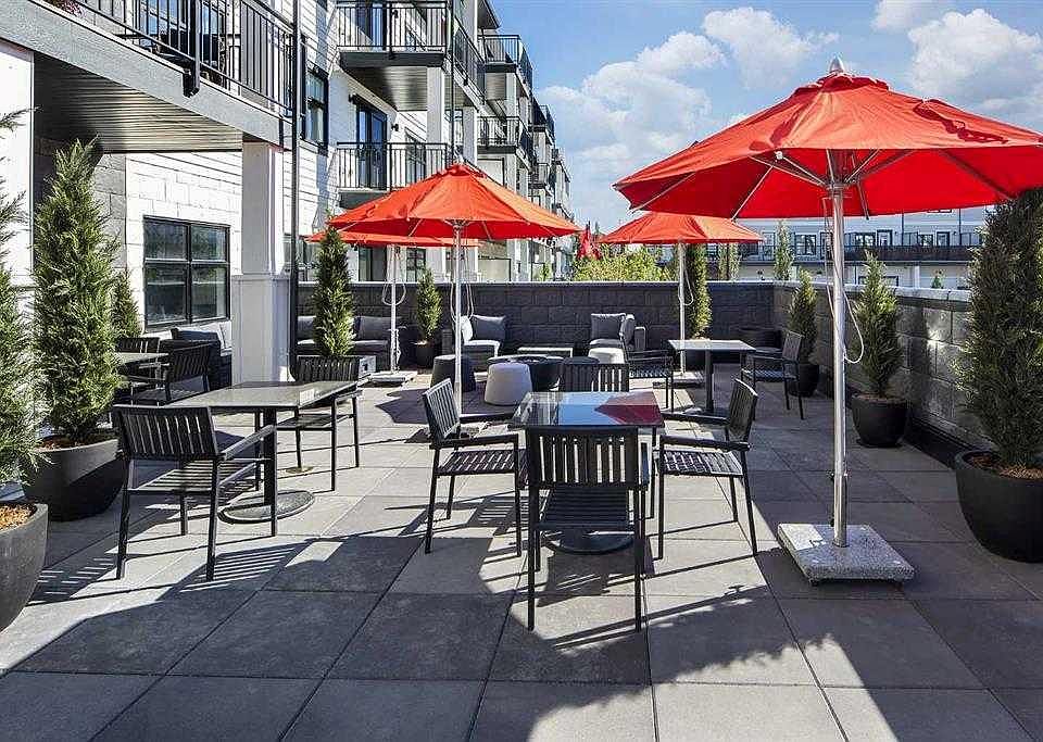 1st image of 255 E Les Jardins Park SE #406