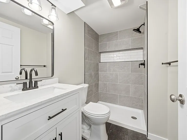 9992 Balsam Ln N — Photo 5