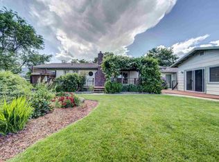 15400 Willowbrook Dr, Reno, NV 89511