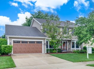 27W317 Victoria Ln, Winfield, IL 60190