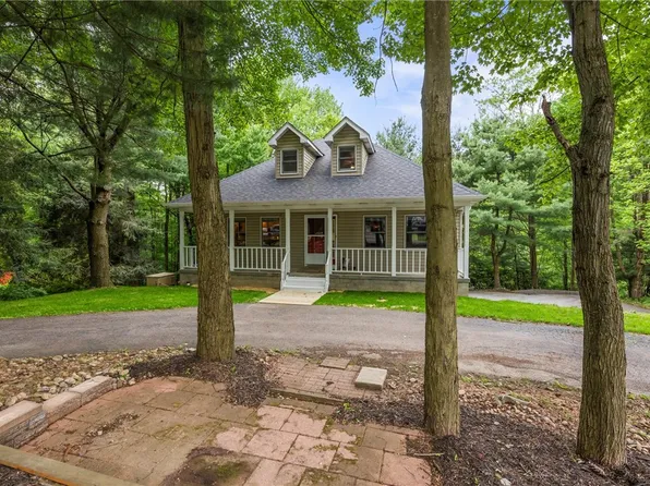547 Mercer Rd, Butler, PA 16001