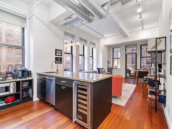 3rd image of 45 E 30th St APT 6C