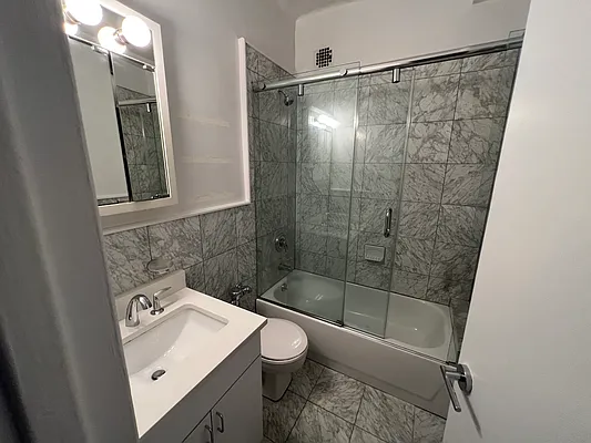 Rented by Compass | media 6