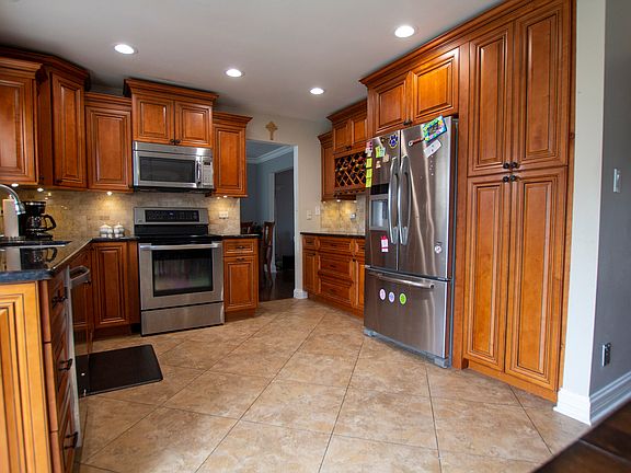Large refrigerator & pantry