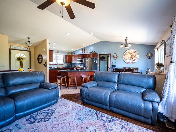 5th image of 58832 Saint Marys Ln