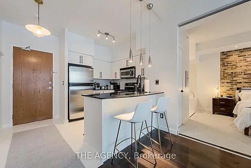 219 Fort York Blvd Photo 1